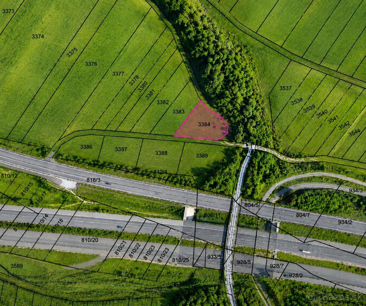 Na predaj ponúkam zaujímavý pozemok o výmere 529 m² v obci M