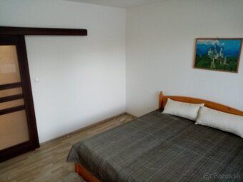 Ponúkam do prenájmu 2 izbový byt v centre mesta Liptovský Mi