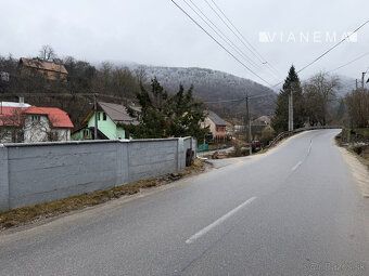 Vidiecky rodinný dom na chalupu v pokojnom prostredí pri pot
