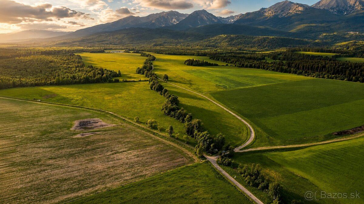 Na predaj ponúkam atraktívny pozemok v podtatranskej lokalit