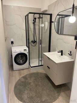Prenajmem úplne novo zrekonštruovaný byt loft v starom meste
