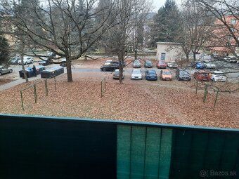 Ponúkame na prenájom zariadený 2-izbový byt na Sídlisku II. 
