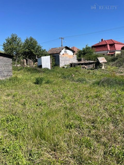 Ponúkame Vám na predaj rovinaté stavebné pozemky s celkovu v