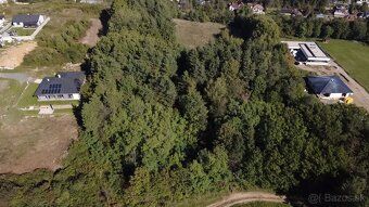🏡 Pozemky v tichej a slnečnej časti – Obec Badín
🌄 Slnečná p