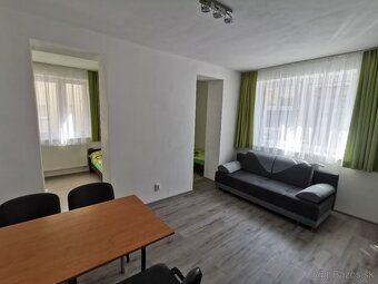 Ponúkam na prenájom 1 - izbový byt o rozlohe cca 32 m², ktor