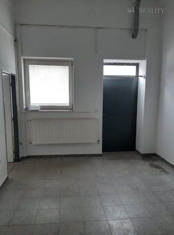 Ponúkame Vám na prenájom prevádzkové priestory s výmerou 92 