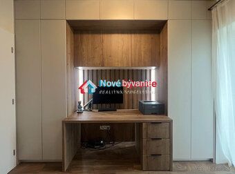 Sťahujte sa do hotového!!!
Tento šikovne dispozične riešený 