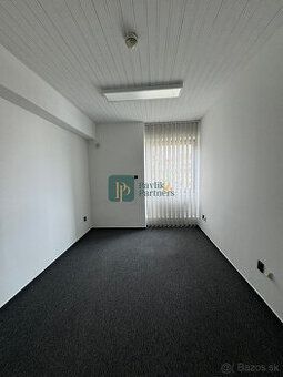 Prenájom nebytového priestoru 25,6 m² – Farská ulica, centru