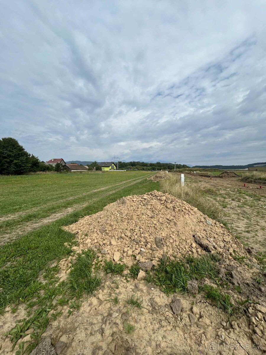 Predám pozemok v Spišskom Štiavniku na budúcej novej ulici, 