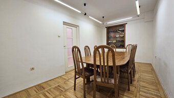 PREČO PRÁVE TIETO PRIESTORY? 161,3 m² na 1. poschodí zrekonš