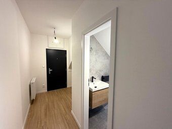 Ponúkame Vám na predaj 2-izbový apartmán priamo v centre mes
