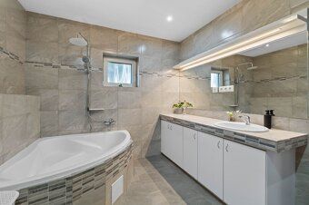 ASSENZIO Property ponúka exkluzívne na predaj 4-izbový príze