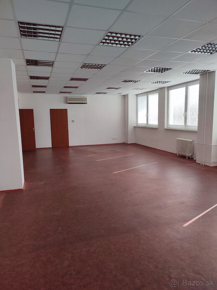 Kancelária/obchodný priestor, ateliér 73,23m2 Petržalka Pajš
