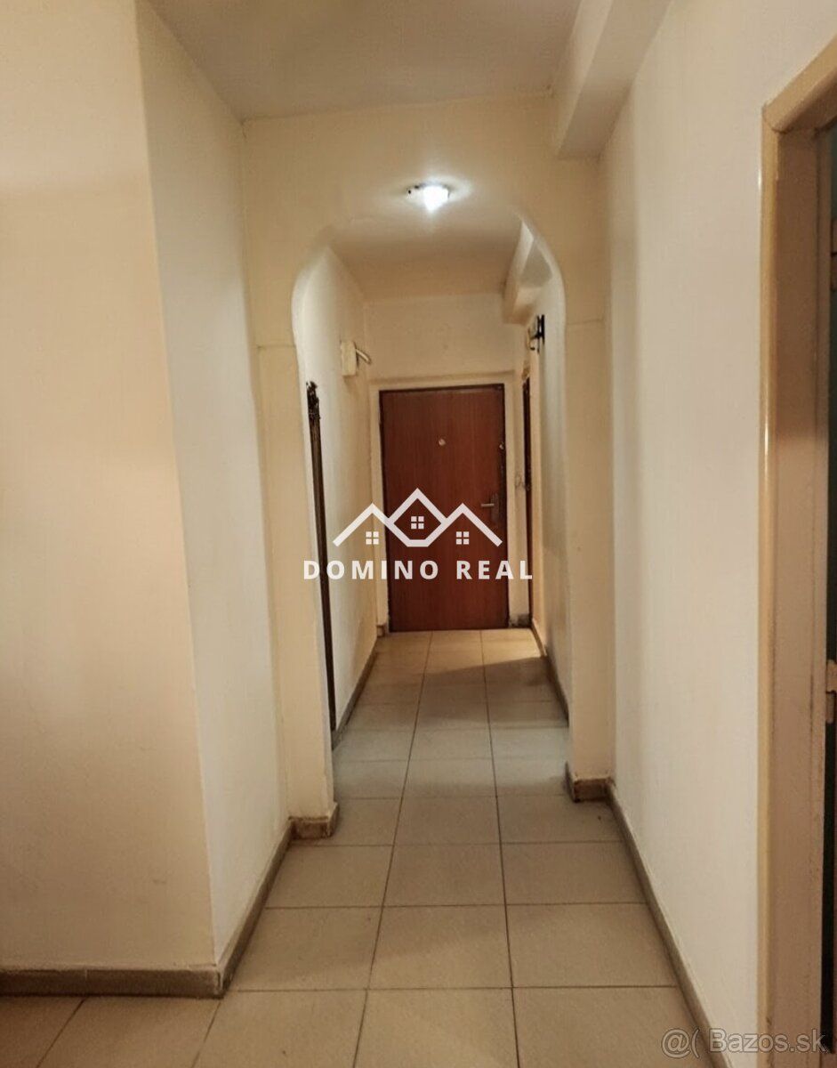 Ponúkame Vám na predaj veľký 80m2 byt na prízemí v Bratislav