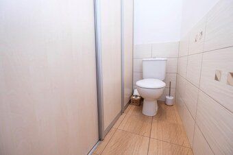 Ponúkame na dlhodobý prenájom veľmi pekný a presvetlený 3-iz