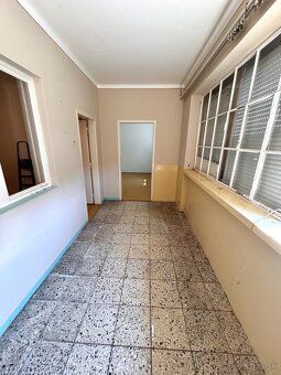 Ponúkam na predaj rodinný dom, ktorý je jednopodlažný, samos