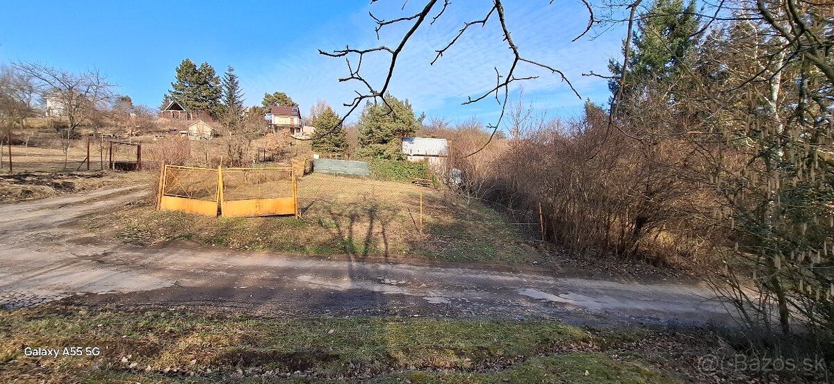 Predam 4arovu zahradku v OV v zahradkarskej oblasti Stašov, 