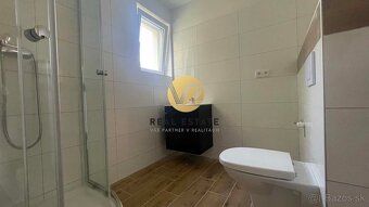 Stanislava Hoppe +421 910 318 899 e-mail:

V2 Real Estate po