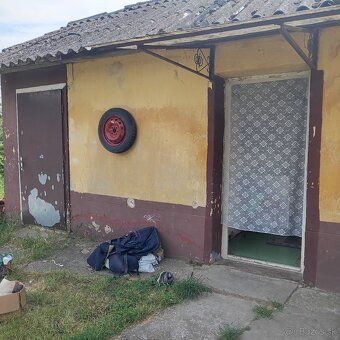 PREDAM STARSI RD VHODNY NA REKONSTRUKCIU OBCI BUC . 3 IZBY ,