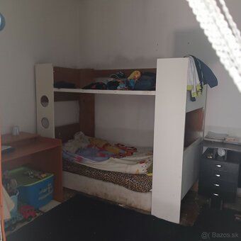 PREDAM STARSI RD VHODNY NA REKONSTRUKCIU OBCI BUC . 3 IZBY ,