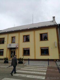 Ponúkame na prenájom obchodné/komerčné priestory v obchodnom