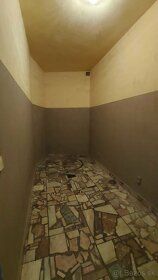 Tel: 0908 715 715, Ponúkam na dlhodobý prenájom veľký obchod