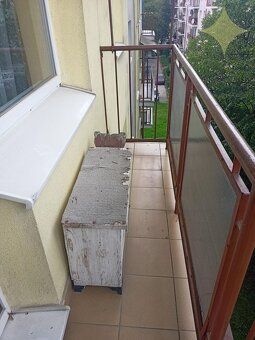 Ponúkame na predaj slnečný 3-izbový byt s balkónom vo vyhľad
