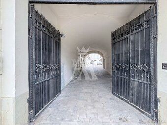 Na prenájom: Atraktívny obchodný priestor (220 m²) s výklado