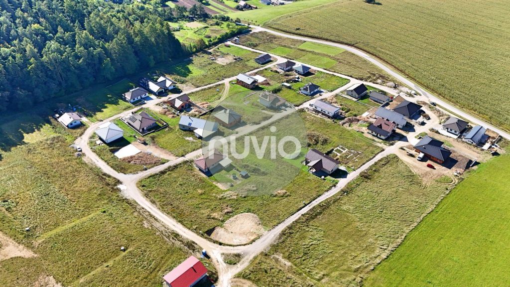 Ponúkame na predaj Pozemok pre rod. domy s rozlohou 507 m2. 