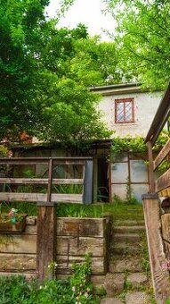predám záhradu v lokalite Košice Žľaby. Záhrada je v peknom 