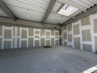 Ponúkame na prenájom atraktívny obchodný priestor v novovybu