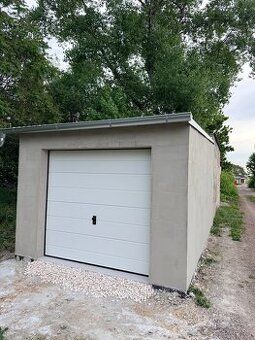 Predám garáž v Komárne
Garáž s výmerou cca.20 m2, ktorá je z