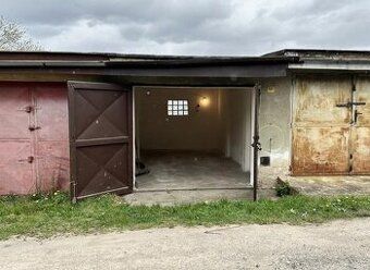Predám garáž v Komárne
Garáž s výmerou cca.20 m2, ktorá je z