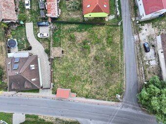 Ponúkame Vám v exkluzívnom zastúpení klienta na predaj pozem