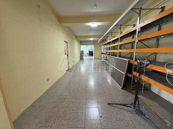 Ponúkame na prenájom obchodné a skladové priestory v budove 