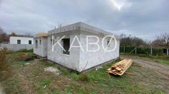 KABØ real estate Vám ponúka na predaj 4 izbový rodinný dom k