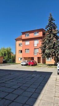 Dám do dlhodobého podnájmu 2-izbový byt 60m2. Byt sa nachádz