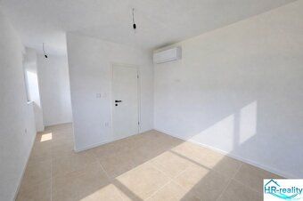 HR-reality vám ponúka na predaj moderný priestranný apartmán
