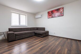 REMAX ponúka na predaj 3-rodinný dom v Novej Dubnici časť Ve