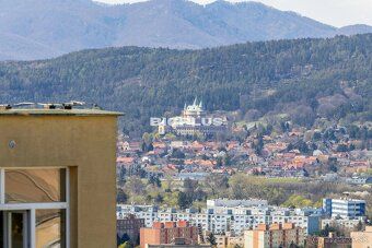 Realitná kancelária BigPLUS ponúka na predaj svetlý 3-izbový