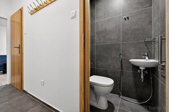 Typ: 2-izbový byt Ulica: Jašíkova Mestská časť: Ostredky Obe