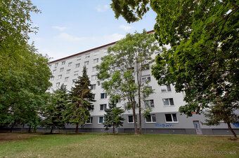 Typ: 2-izbový byt Ulica: Jašíkova Mestská časť: Ostredky Obe
