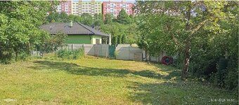 Predám rovinatý stavebný pozemok o celkovej výmere 379 m² s 