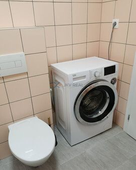 Typ: 2-izbový byt Ulica: Bernolákova Obec: Čadca
✨ Moderný 2