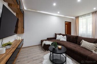 Krátkodfobo aj dlhodobo študentkám v centre, zariadený, vyba
