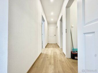 NOVOSTAVBA BUNGALOV | HORNÝ MOŠTENEC | NA PREDAJ
Ponúkame Vá