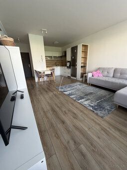 Typ: 2-izbový byt Ulica: Orechová Obec: Dunajská Lužná
V zas