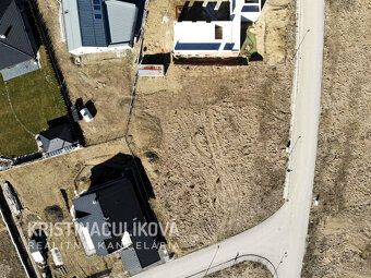 Ponúkam vám na predaj stavebný pozemok v podtatranskej obci 