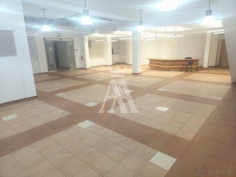 Ponúkame na prenájom Showroom na Južnej triede v Košiciach o