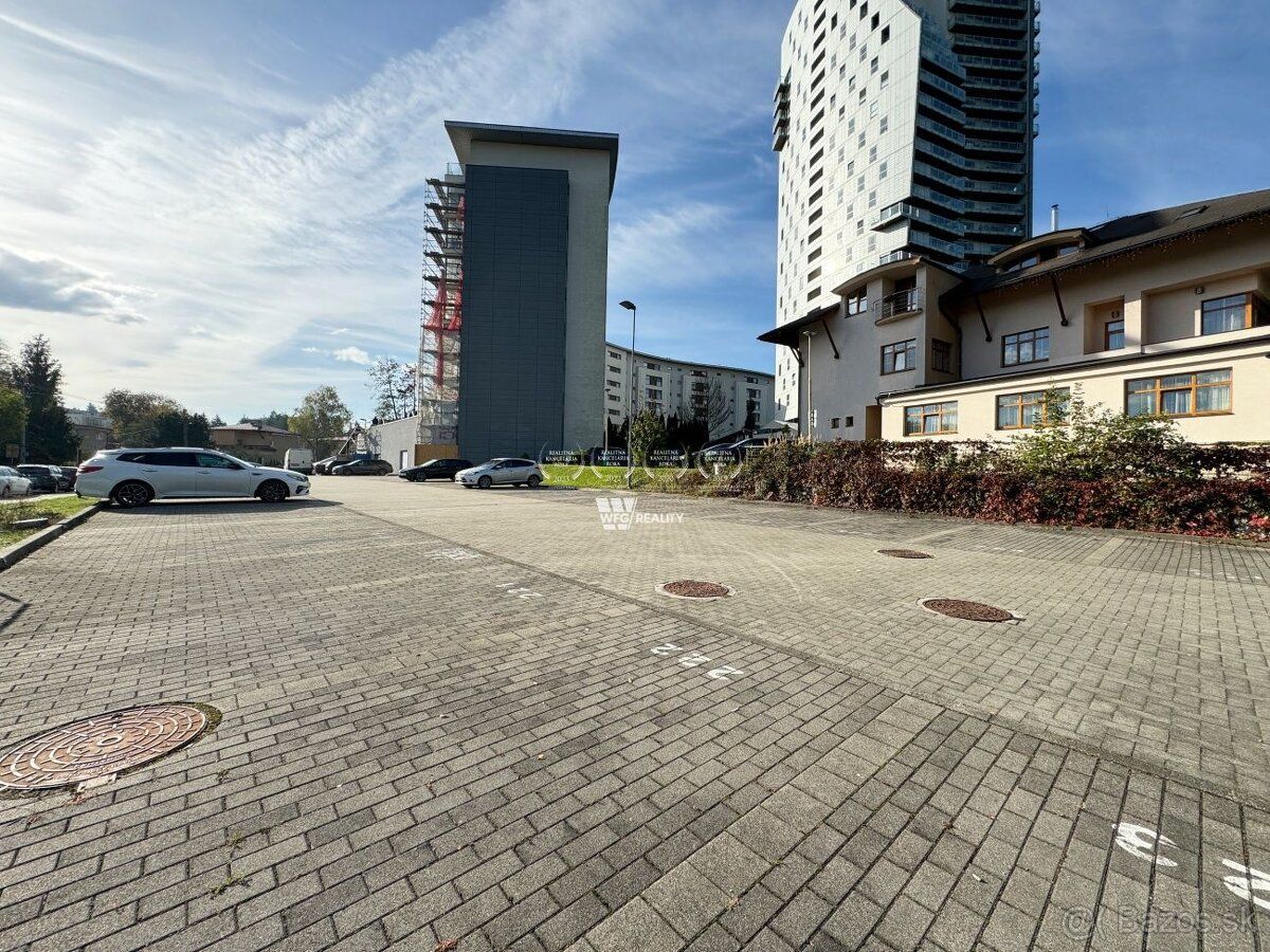 Ponúkam na prenájom vonkajšie parkovacie miesto pre jedno au